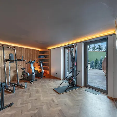 Neuf A 1850 Avec Acces Direct Aux Pistes, Piscine Et - Fr-1-564-108 * Courchevel