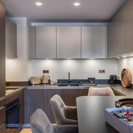 Apartment Neuf A 1850 Avec Acces Direct Aux Pistes, Piscine Et - Fr-1-564-108 *